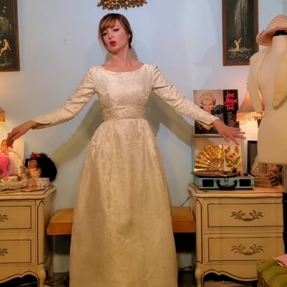 Vintage 60s Wedding Gown